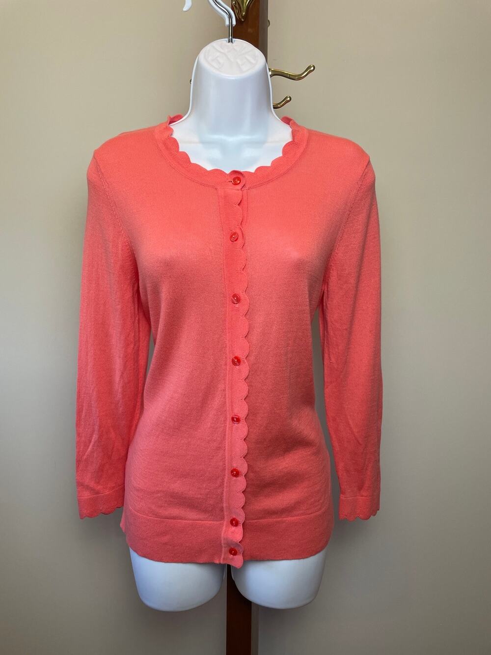 Ann Taylor Factory Scalloped Button Front Cardigan Sweater M Coral Pink Cotton